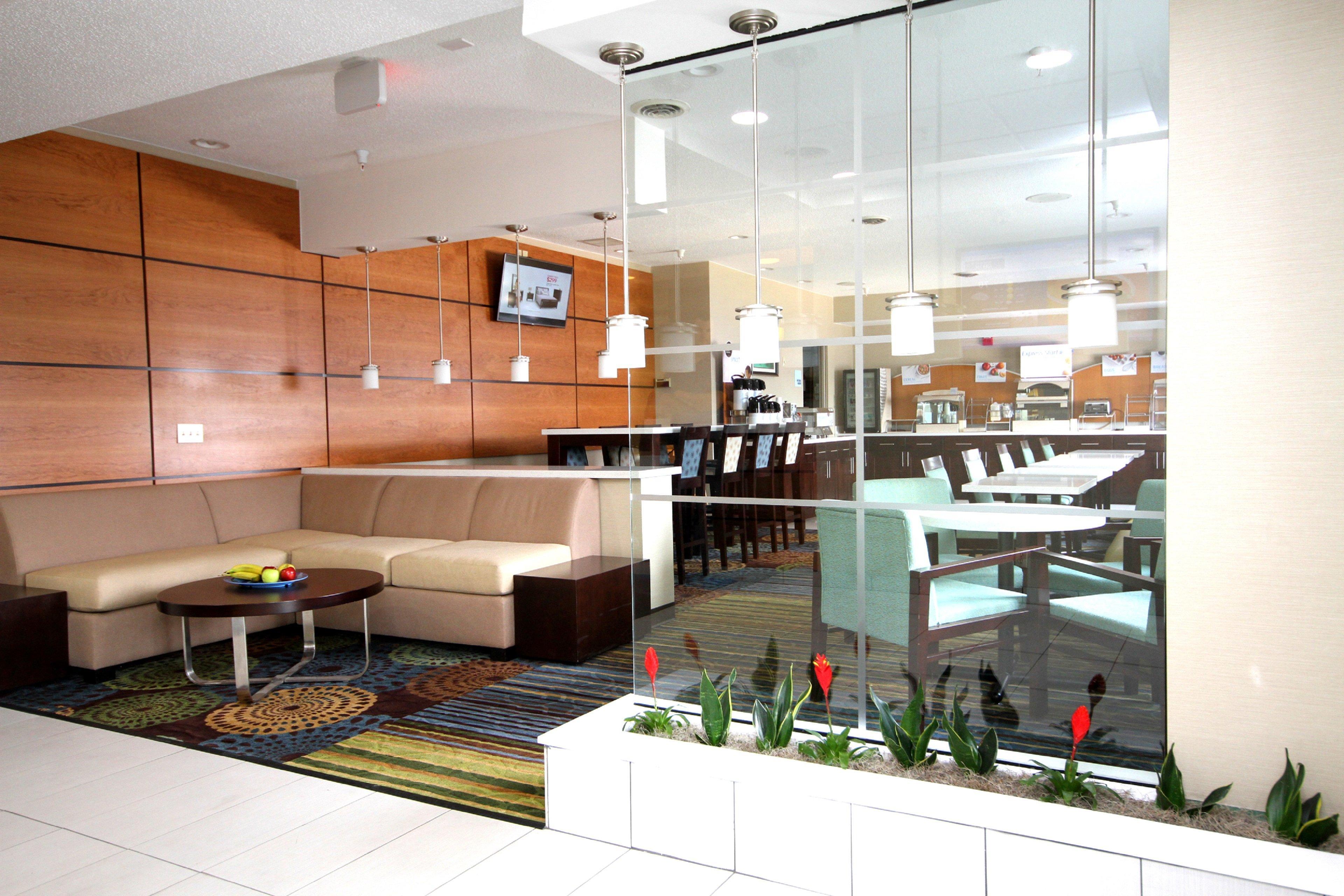 Holiday Inn Express Adrian By Ihg Exterior photo