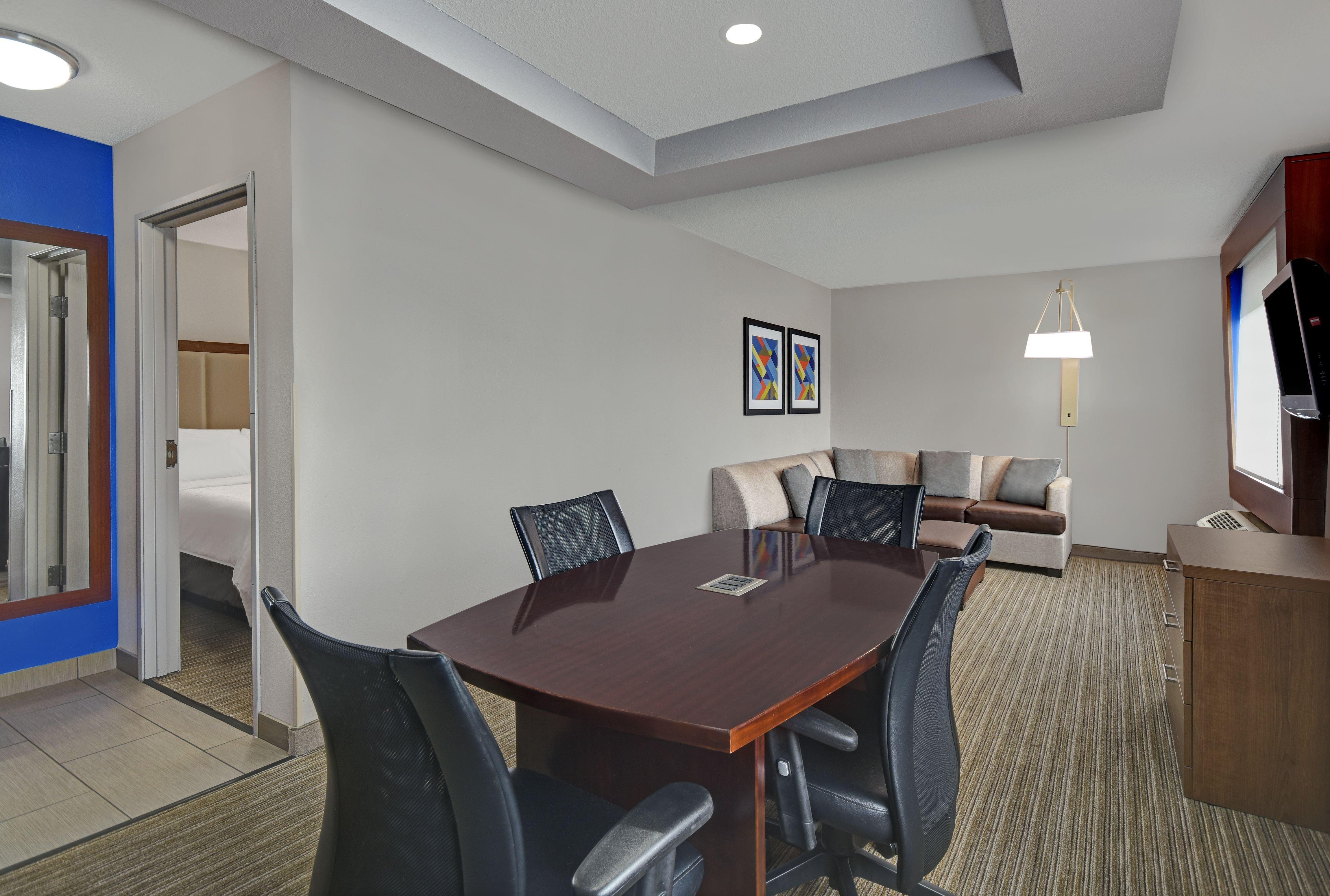 Holiday Inn Express Adrian By Ihg Exterior photo