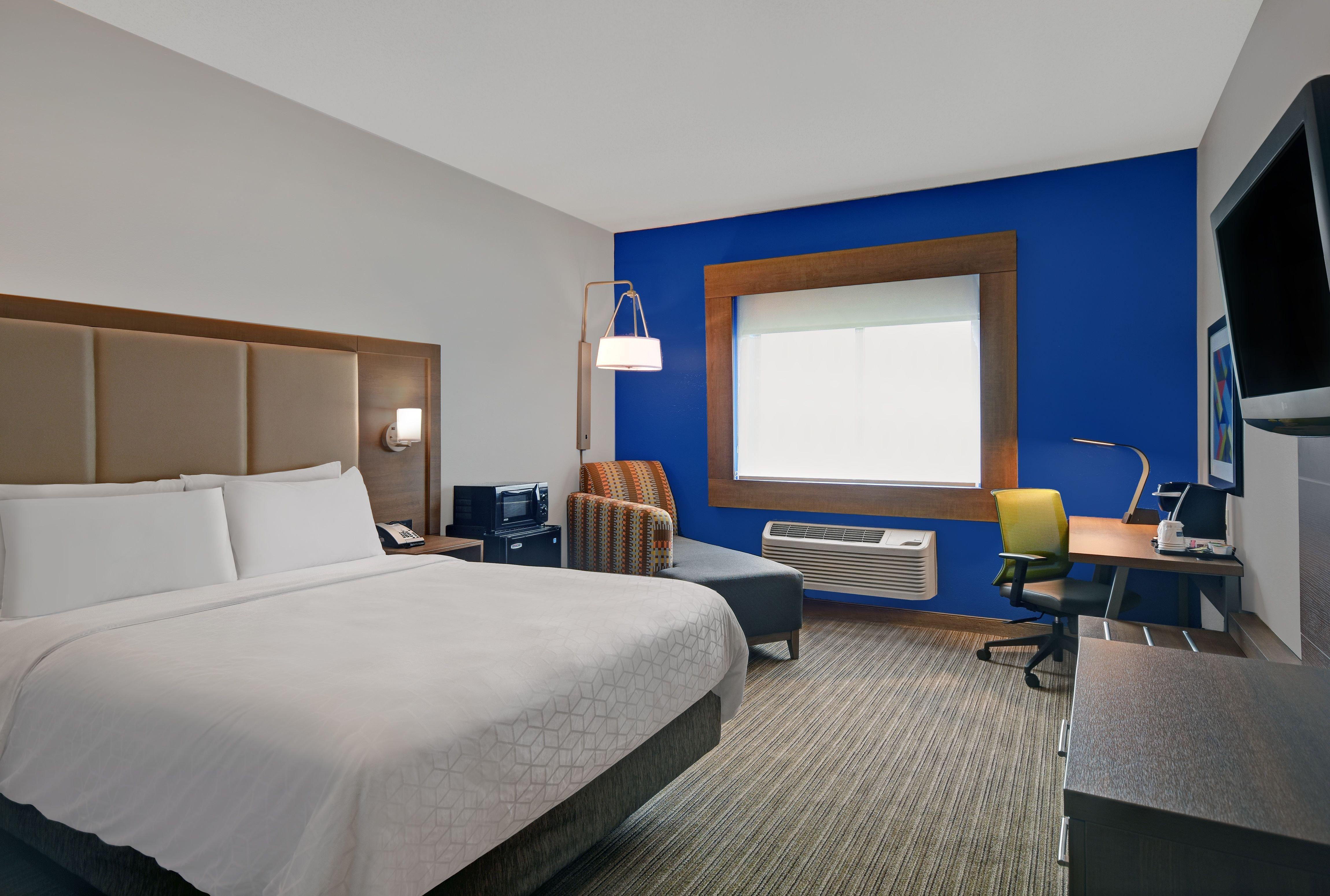 Holiday Inn Express Adrian By Ihg Exterior photo