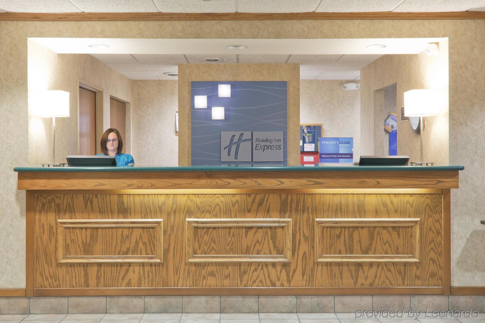 Holiday Inn Express Adrian By Ihg Interior photo