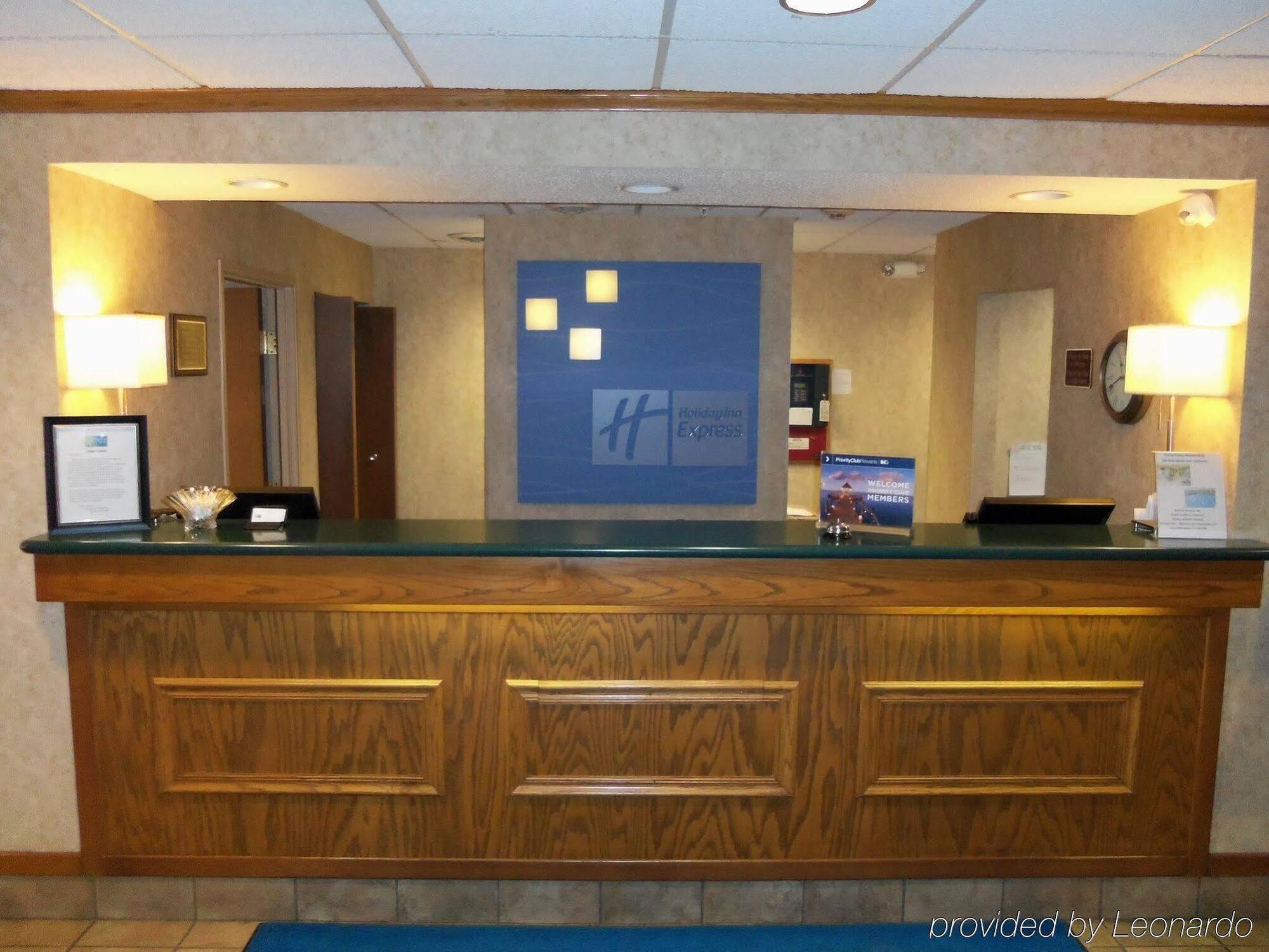 Holiday Inn Express Adrian By Ihg Exterior photo